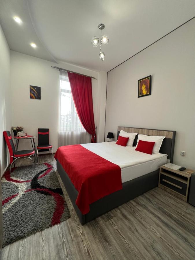 Hotel Fleur Yerevan Exterior foto